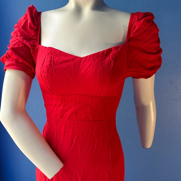Rihoas Red puff sleeve solid midi dress, size small NWT - Picture 5 of 9
